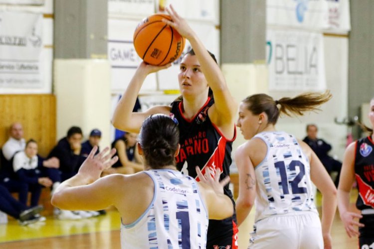 PF Umbertide - Pallacanestro Vigarano 72-40 (19-4, 42-13, 59-29)