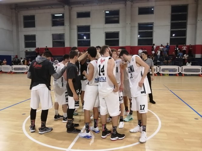 Pizzoli Veni Basket  -  Scuola Basket Ferrara.