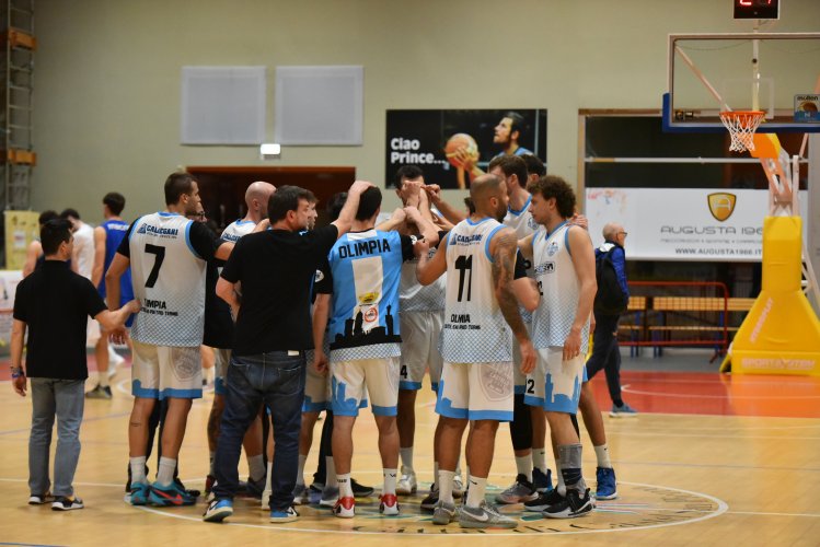 Olimpia Castello vs Gardonese  72-64  (parziali: 15-15 / 33-33 / 49-50)