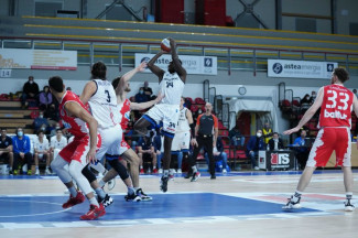 Janus Basket Fabriano   vs  Benedetto XIV Tramec Cento 57 - 74