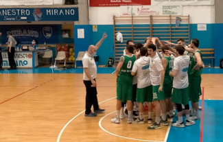 Comincia bene il Basket  Lugo, a Mirano finisce infatti 52 a 69
