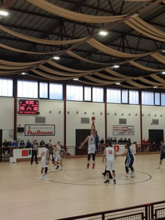 BK 2000 Reggio - Preven F.Francia 74 - 62 (20-16, 41-38, 56-50)