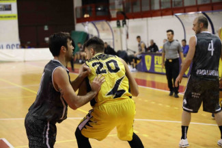 Foppiani Fulgor Fidenza – Pall. Castenaso 83 – 76