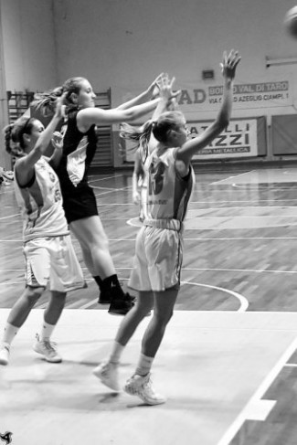 Valtarese Basket  vs Wamgroup Basket Cavezzo 60-71
