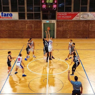Cvd Casalecchio di Reno - Scuola Basket Ferrara 68 58 (13 9  31 21 49 53)