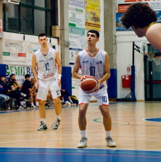 Pallacanestro Molinella  -  Guelfo Basket  65  62   (14-11; 36-28; 47-48)