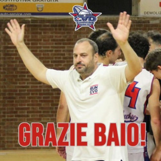 CVD Basket Team Casalecchio di Reno e  coach Matteo Baiocchi si salutano