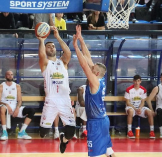 Le Naturelle Imola Basket : Ivanaj torna dalla Nazionale : stop per infortunio