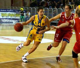 Calligaris Triestina - Lavezzini Basket Parma 57 a 62 (27-37)