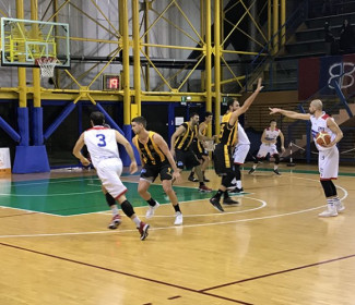Il prepartita di Virtus Imola-Bologna Basket 2016