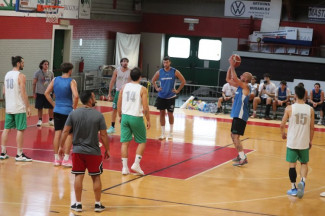 New Flying Balls  Ozzano  vs Vifermeca Olimpia Castello  97-80
