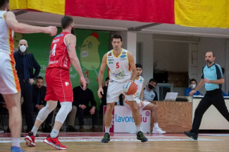 Basket Ravenna - OraSì Ravenna-Givova Scafati anticipata alle ore 17.30 di mercoledì 27 gennaio. Diretta su ÈTV/Rete7 (canale 10)