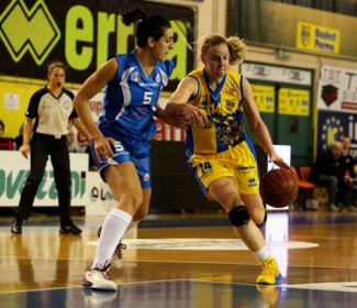 Lavezzini Basket Parma  Umana Venezia 61 a 72 (30-29)