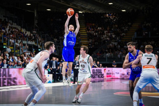 Italia-Lituania 87-84 (22-25, 18-12, 19-24, 28-23)