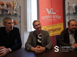 Simbiosi al fianco della comunicazione online della Carpegna Prosciutto Basket Pesaro.