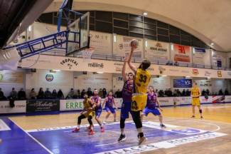 Domenica la Sutor Basket Montegranaro  sfida la capolista Liofilchem Roseto,