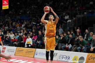Carlos Delfino non disponibile in Tezenis Verona - Carpegna Prosciutto Basket Pesaro