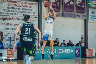 Ristopro Janus Basket Fabriano - Raggisolaris Blacks Faenza 86-76 (15-22, 26-19, 19-23, 26-12)