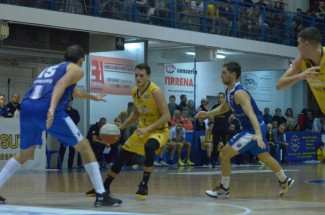 S,S, Sutor Montegranaro - Janus Basket Fabriano  72 - 76 .
