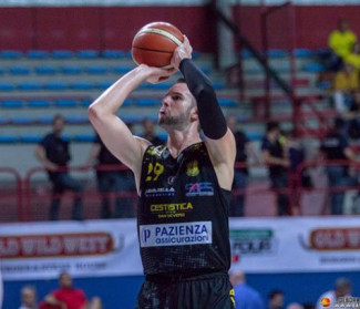Riccardo Malagoli firma per il Porto Sant'Elpidio Basket
