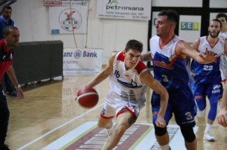 Bologna Basket 2016 , Vittoria schiacciante con Anzola Basket  : 85-55  .