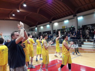 Guelfo piega Bologna Basket al "PalaMarchetti"