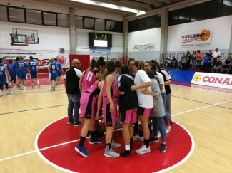 Serie  B Femminile : La Ren Auto festeggia la prima storica  vittoria in Serie  B.