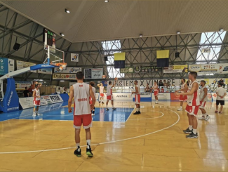 Scrimmage Albergatore Pro RBR - - San Vendemiano 79-62.