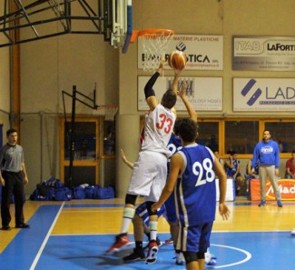 Promozione Girone D : Navile Basket - Omega Basket 68 - 67