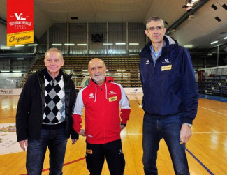Coach Giancarlo Sacco torna sulla panchina della Carpegna Prosciutto Basket Pesaro