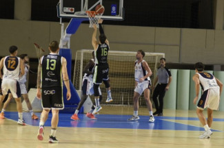 CJ Basket Taranto 66   Raggisolaris Blacks Faenza 76
