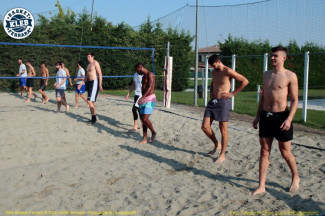Kleb Basket Ferrara Top Secret,mattinata in piscina e sulla sabbia al Cus Ferrara