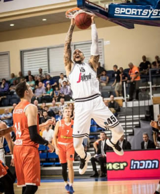 Maccabi Rishon LeZion – Virtus Segafredo Bologna 79 - 85