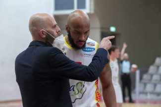 Basket Ravenna OraSì domani impegnata sul campo di Cento. Diretta tv su MS Channel alle 17