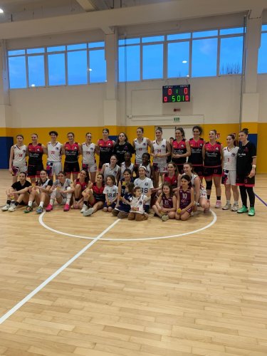 Basketball Sisters Castelfranco Emilia-Ren Auto Rimini Happy Basket 63-55