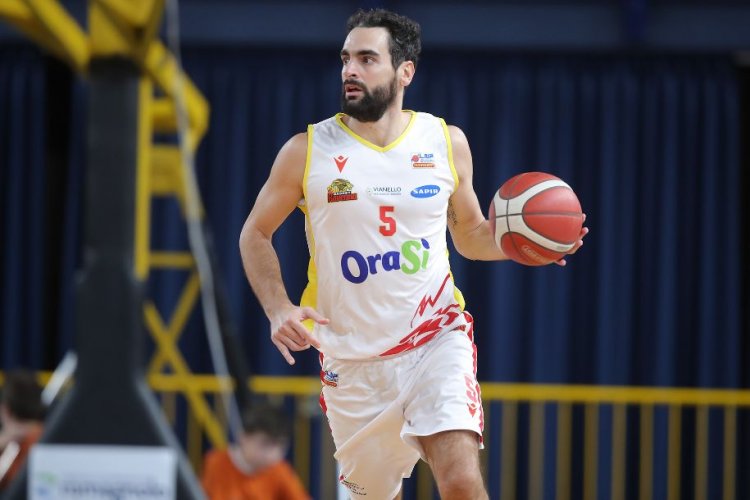 OraS Basket Ravenna  Tassi Group Ferrara 90-74 (15-15, 32-36, 58-53)