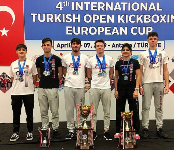 Kick Boxing, la C.E. Yama Arashi brilla anche in Turchia nelle World Series