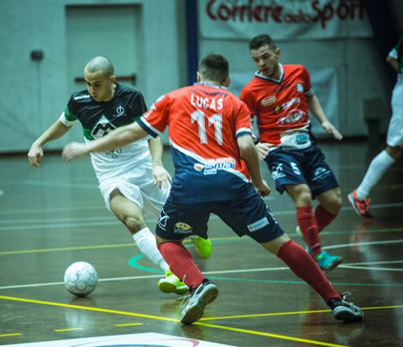 LIC Futsal, in emergenza infortunati, ospita la Lazio in un nuovo match cruciale per la salvezza