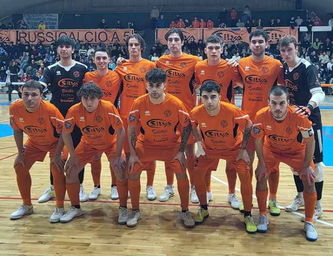 Russi  vs Real Fabrica 4-5
