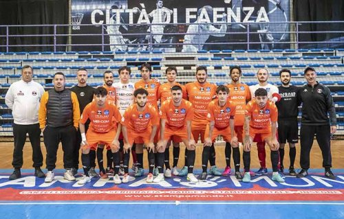 Mernap sul velluto, regolata 13-3 la Real Dem