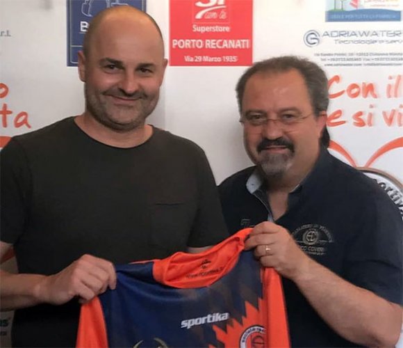 Marco Ciccarelli sulla panchina del PortoRecanati