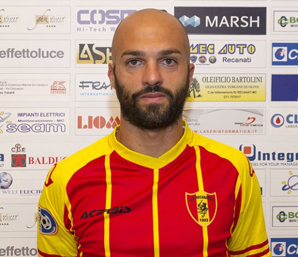 Manuel Pera (Recanatese): L’obiettivo è fare 20 gol, ma prima di tutto viene la squadra