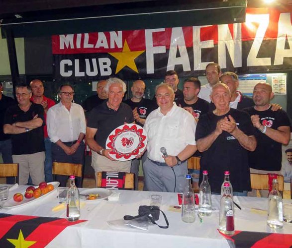 Grande entusiasmo per il campione Roberto Donadoni a Faenza