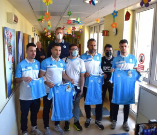Il Modena FC sfida la nazionale di San Marino di Roberto Cevoli, a sostegno dei reparti pediatrici