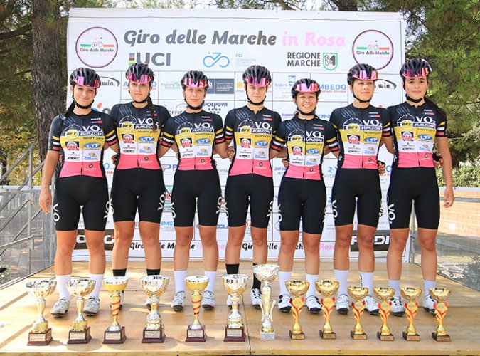 Per la Bft Burzoni VO2 Team Pink il Giro delle Marche in Rosa