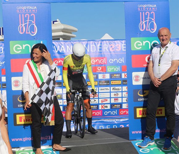 E’ partito da Riccione il giro d’italia under 23