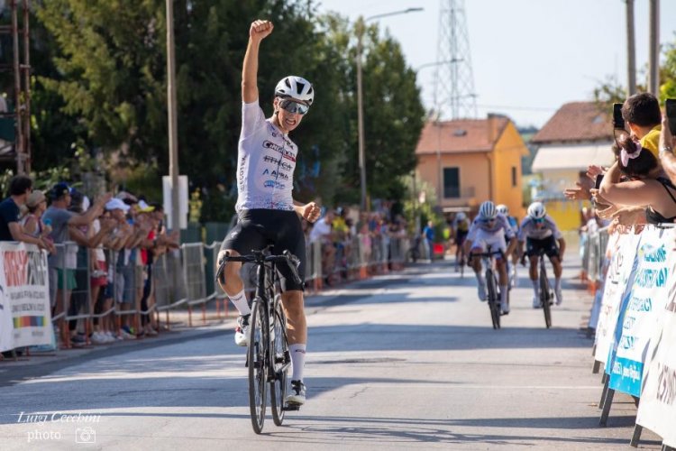 Matteo Manna incorona il weekend di Fano