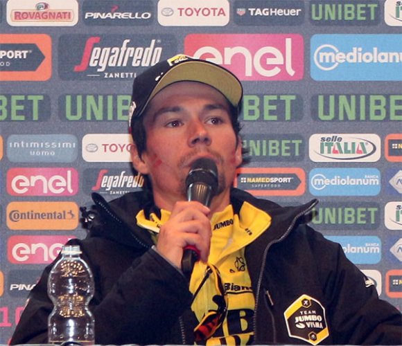 Intervista al vincitore di tappa Primoz Roglic e alla maglia rosa Valerio Conti