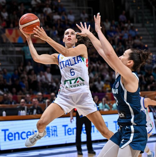 L'Italia regola la Slovenia e vola ai quarti