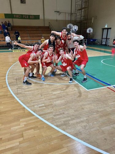 Divisione regionale 1, punti e spettacolo a Sant'Angelo in Vado, vince la Giovane Robur